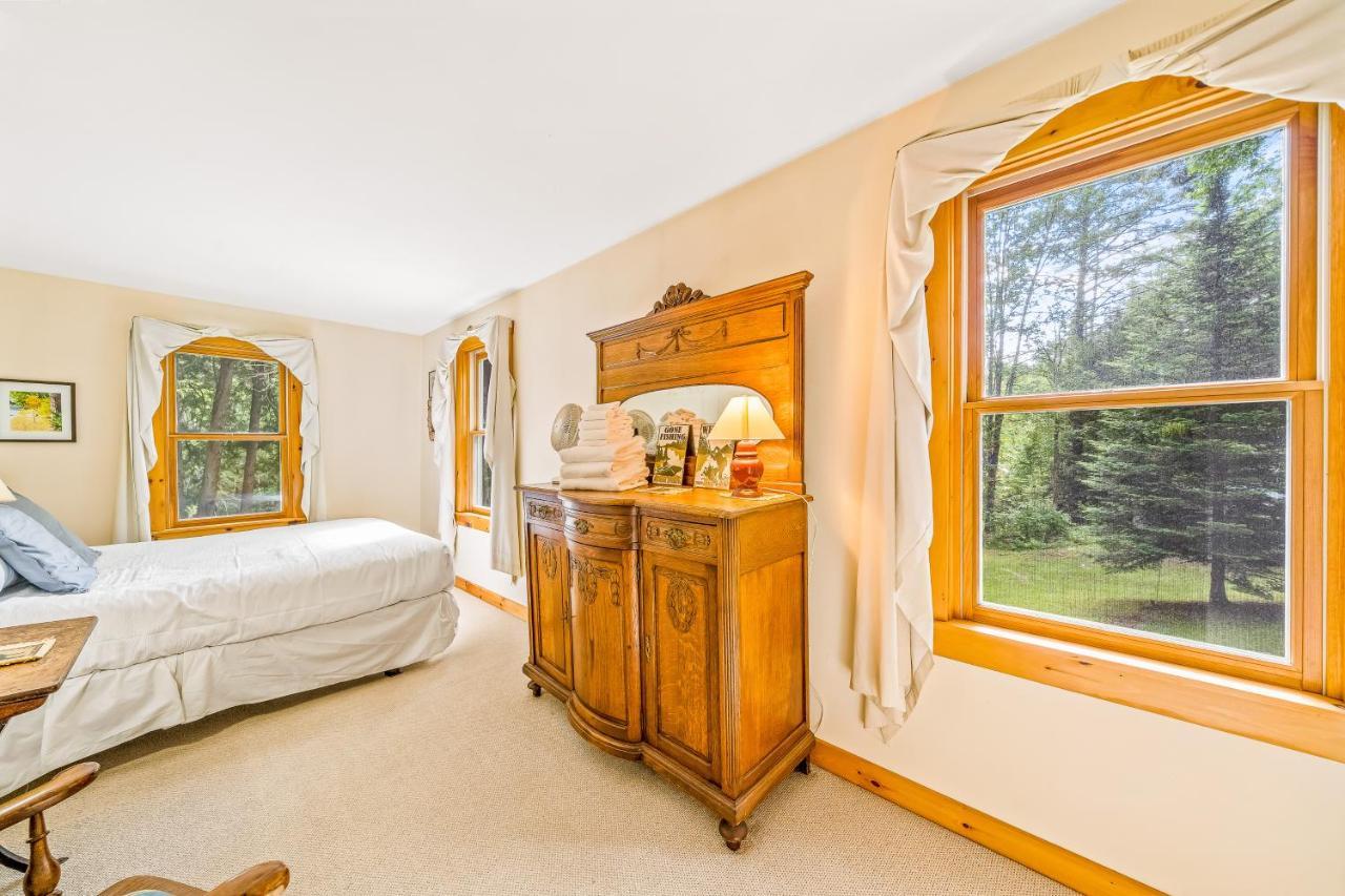 Brook Sound Cabin Schroon Lake Экстерьер фото